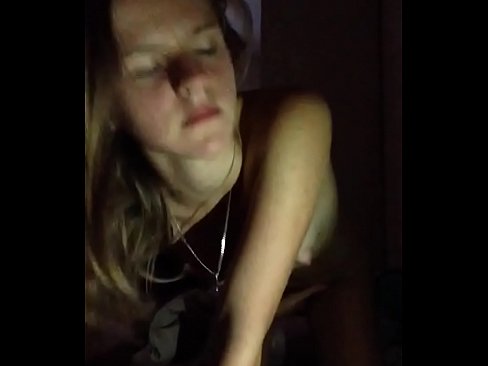 ❤️ Uma rapariga masturba-se e ejacula ❤️❌ Apenas porno em nós ❌️